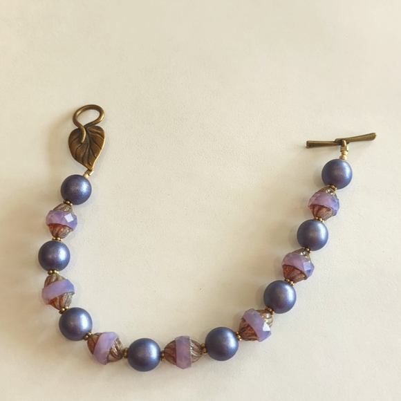 Beautiful purple pearl and beaded bracelet - Picture 1 of 5